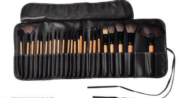 Juego de brochas de maquillaje.